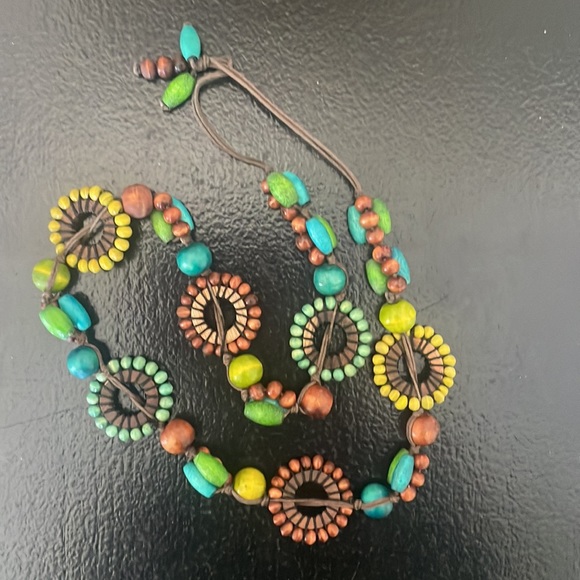 💚Colourful Boho vintage beaded necklace . - Picture 3 of 4